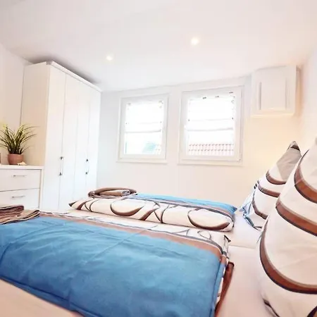 Watt-und-mehr 아파트 *